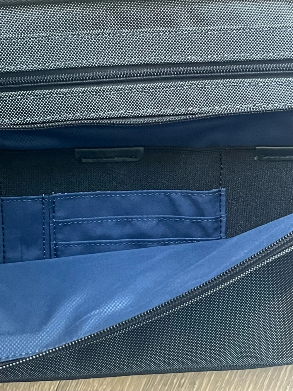 TUMI Alpha Ballistic 2 Gray Tablet Sleeve Tech Organizer Travel Case